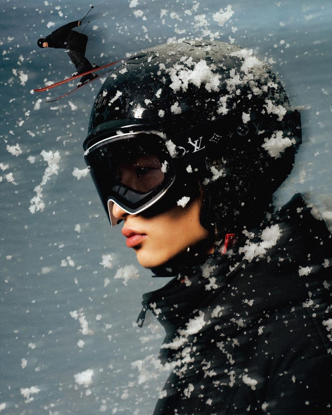 sculpture of plants and flowers