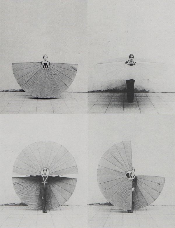 sculpture of plants and flowers