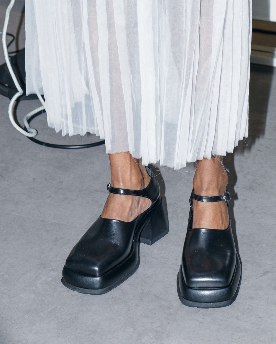 sculpture of plants and flowers